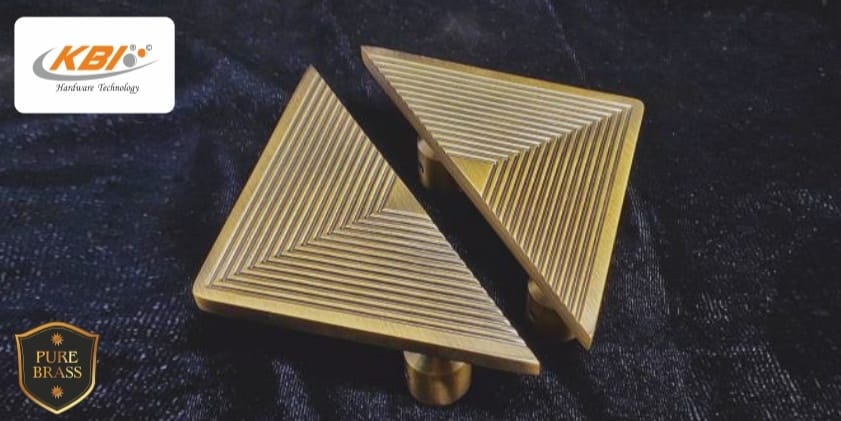 KBI-CRYSTA DOOR HANDLE